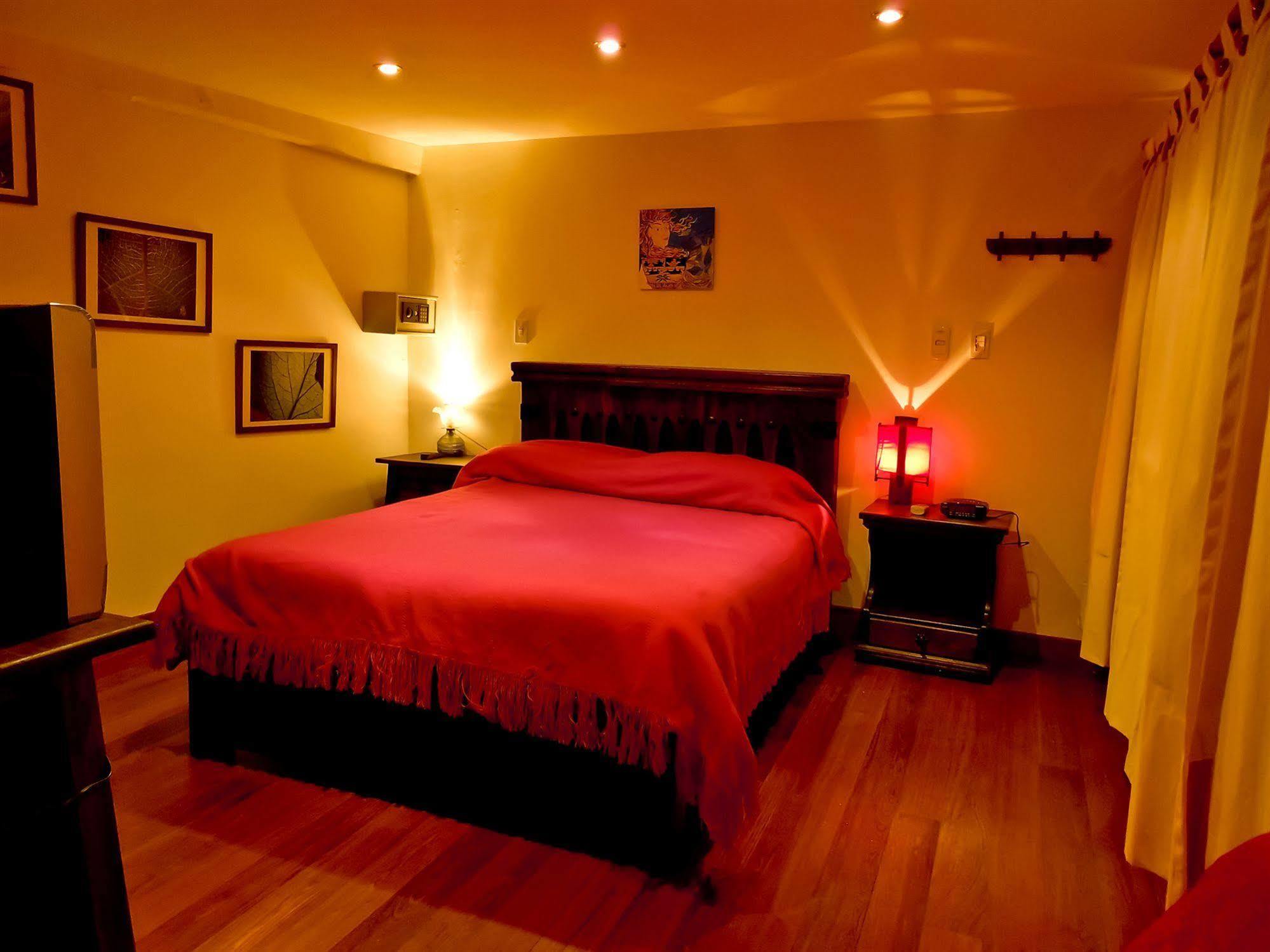 Bed&Breakfast Chorro De Quevedo Богота Экстерьер фото